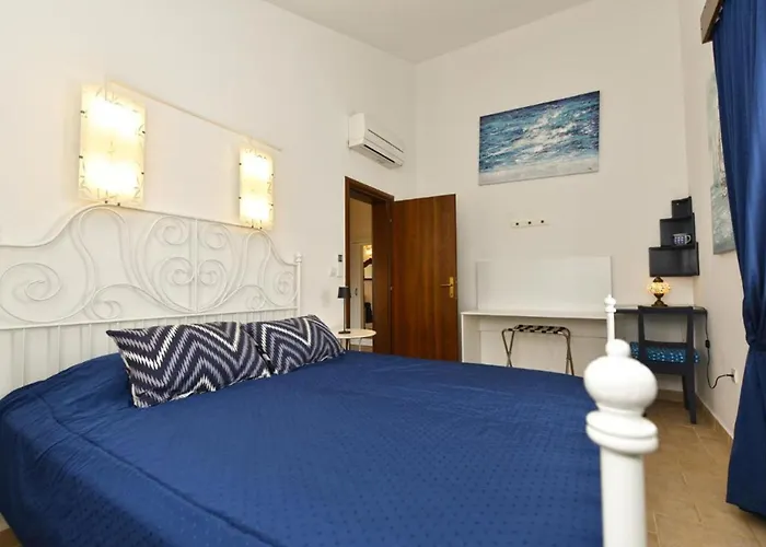 Charming Flat With Shared Pool 佩罗杰