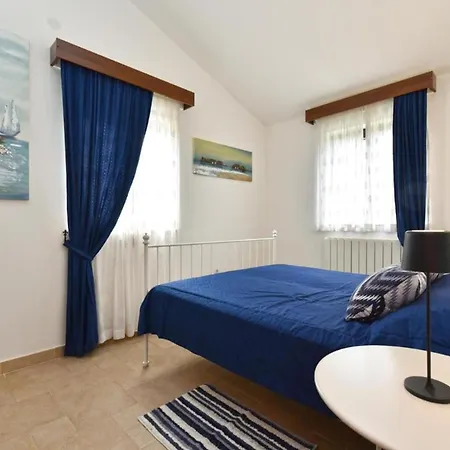 Charming Flat With Shared Pool